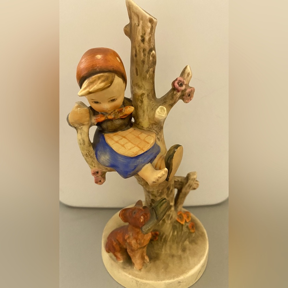*SALE* Sweet, Hummel Figurine ‘Out of Danger’, #Hum 56B